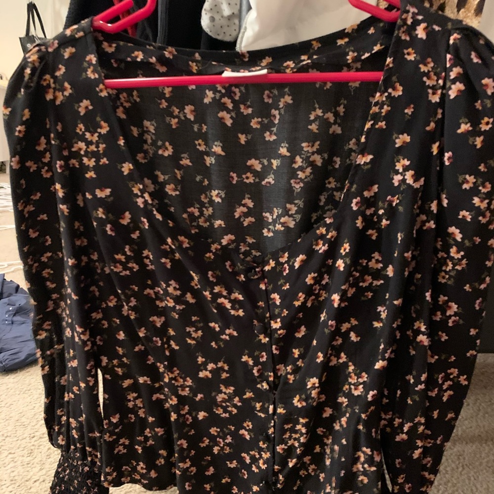 Black floral top